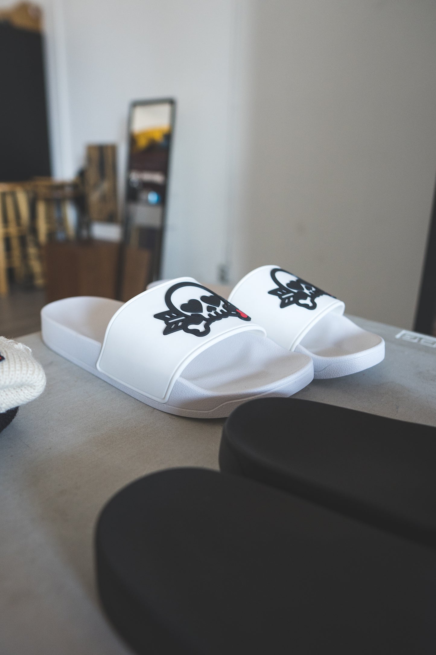 skull slides